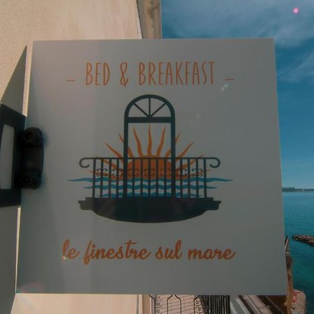 טאראנטו B&B Le Finestre Sul Mare מראה חיצוני תמונה