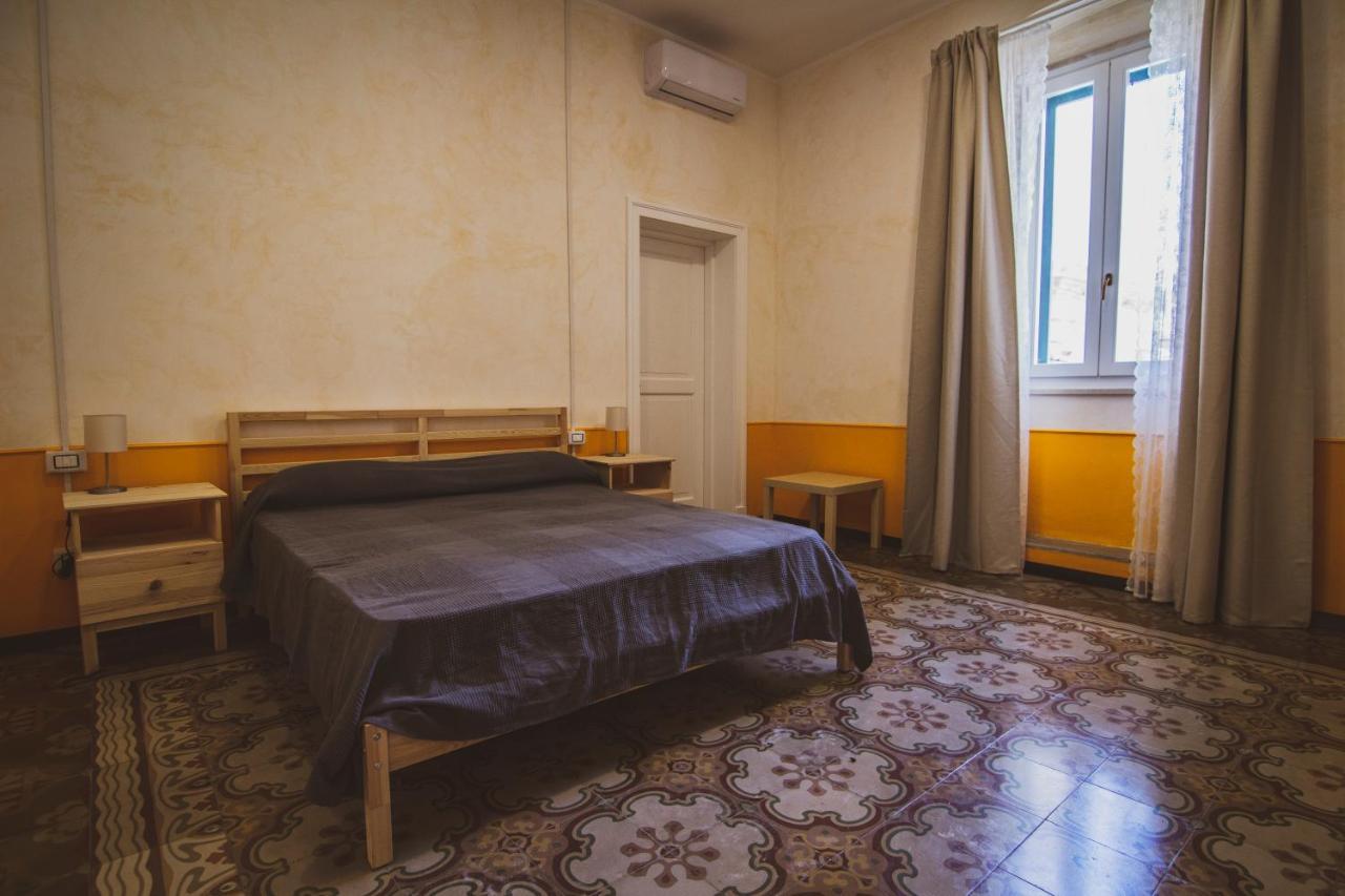 טאראנטו B&B Le Finestre Sul Mare מראה חיצוני תמונה